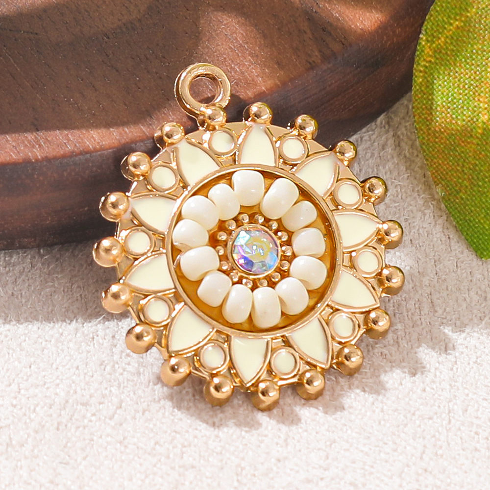 Breloques et pendentifs ronds  - Ethnic Fashion For Ladies avis et prix
