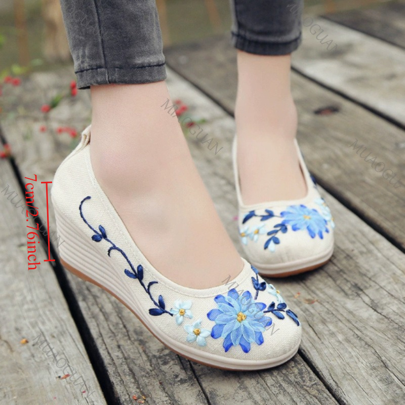 Chaussures compensées brodées  - Ethnic Fashion For Ladies avis et prix